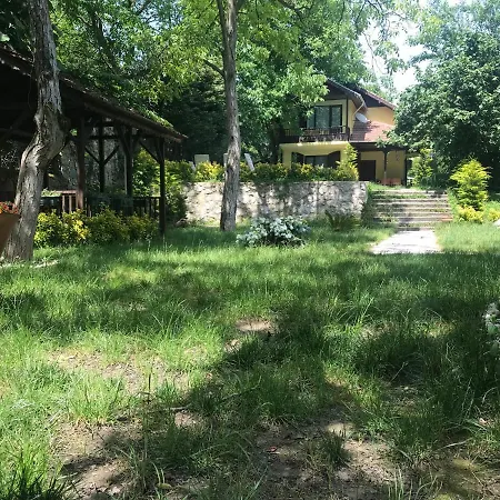 Otantik Villa